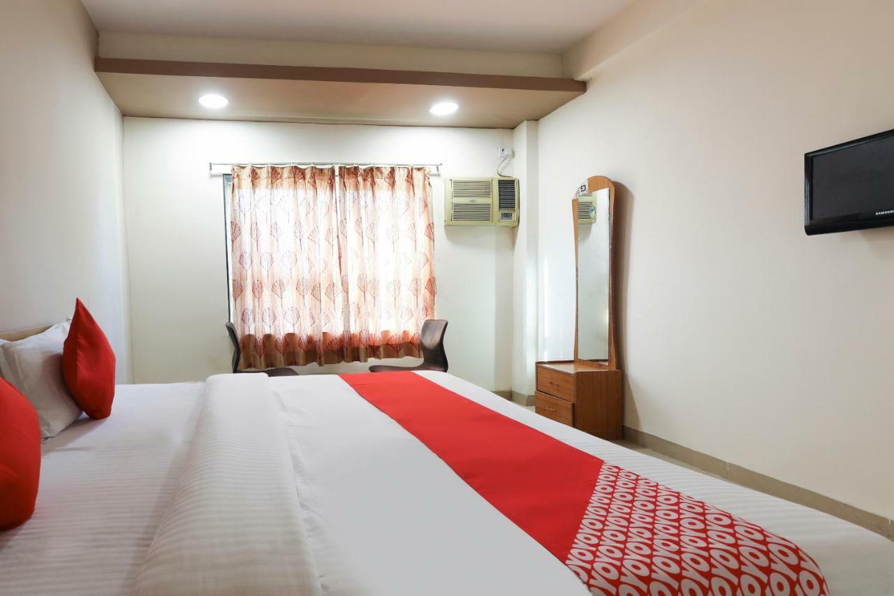 Oyo 43851 Hotel Virasat Mandu Екстер'єр фото