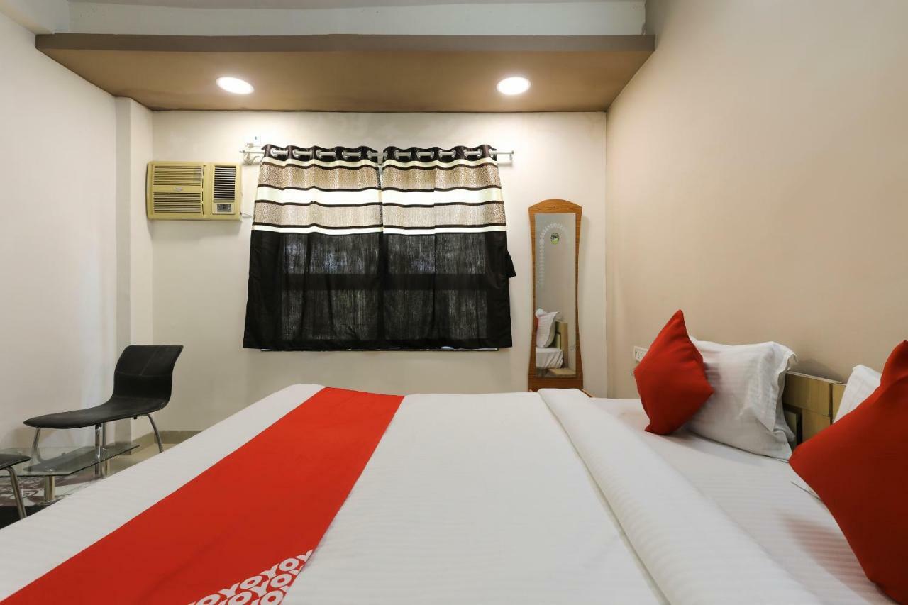 Oyo 43851 Hotel Virasat Mandu Екстер'єр фото