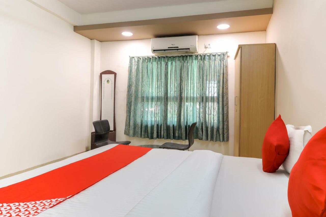 Oyo 43851 Hotel Virasat Mandu Екстер'єр фото