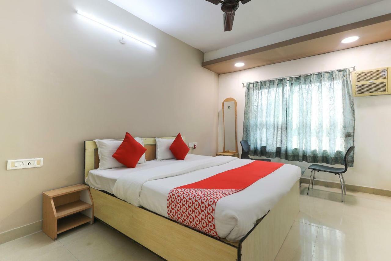 Oyo 43851 Hotel Virasat Mandu Екстер'єр фото