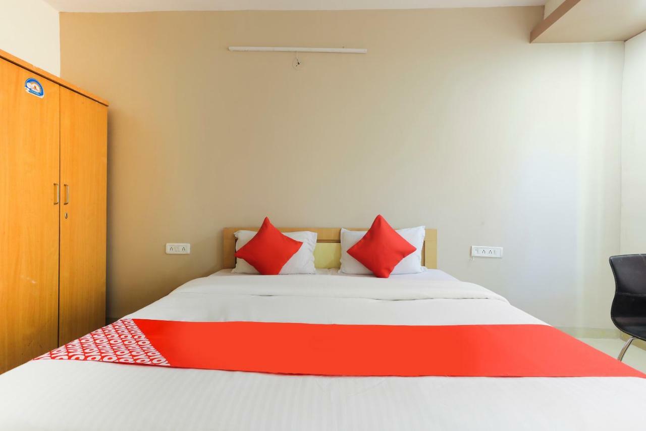 Oyo 43851 Hotel Virasat Mandu Екстер'єр фото